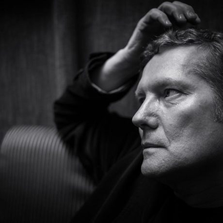 https://www.abuzzsupreme.it/wp-content/uploads/2024/08/Tim-Bowness-foto-di-Leon-Barker.jpg