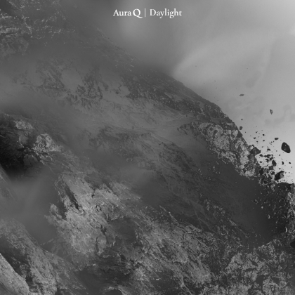 https://www.abuzzsupreme.it/wp-content/uploads/2026/03/Aura_Q-Daylight-Albumcover3000x3000.jpg